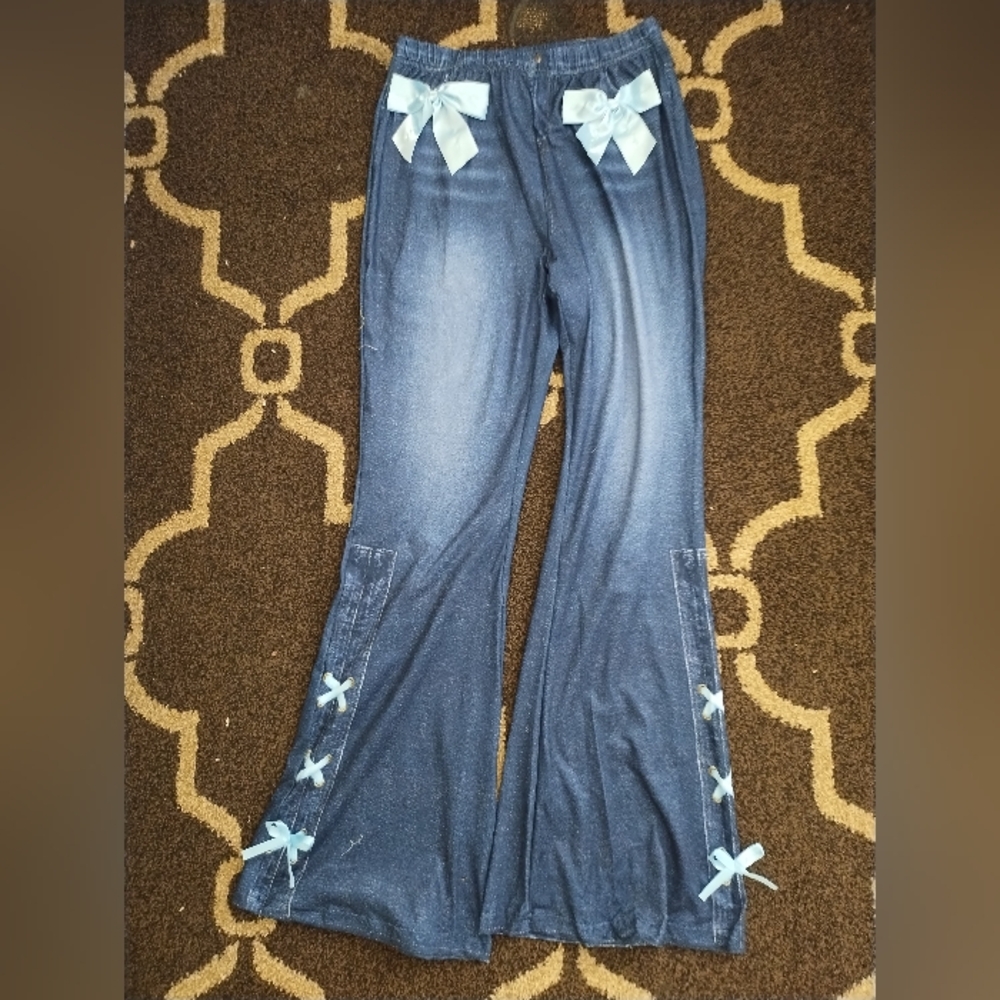 SHEIN Blue Flare Wide Leg Jeans with Soft Worn-In Look